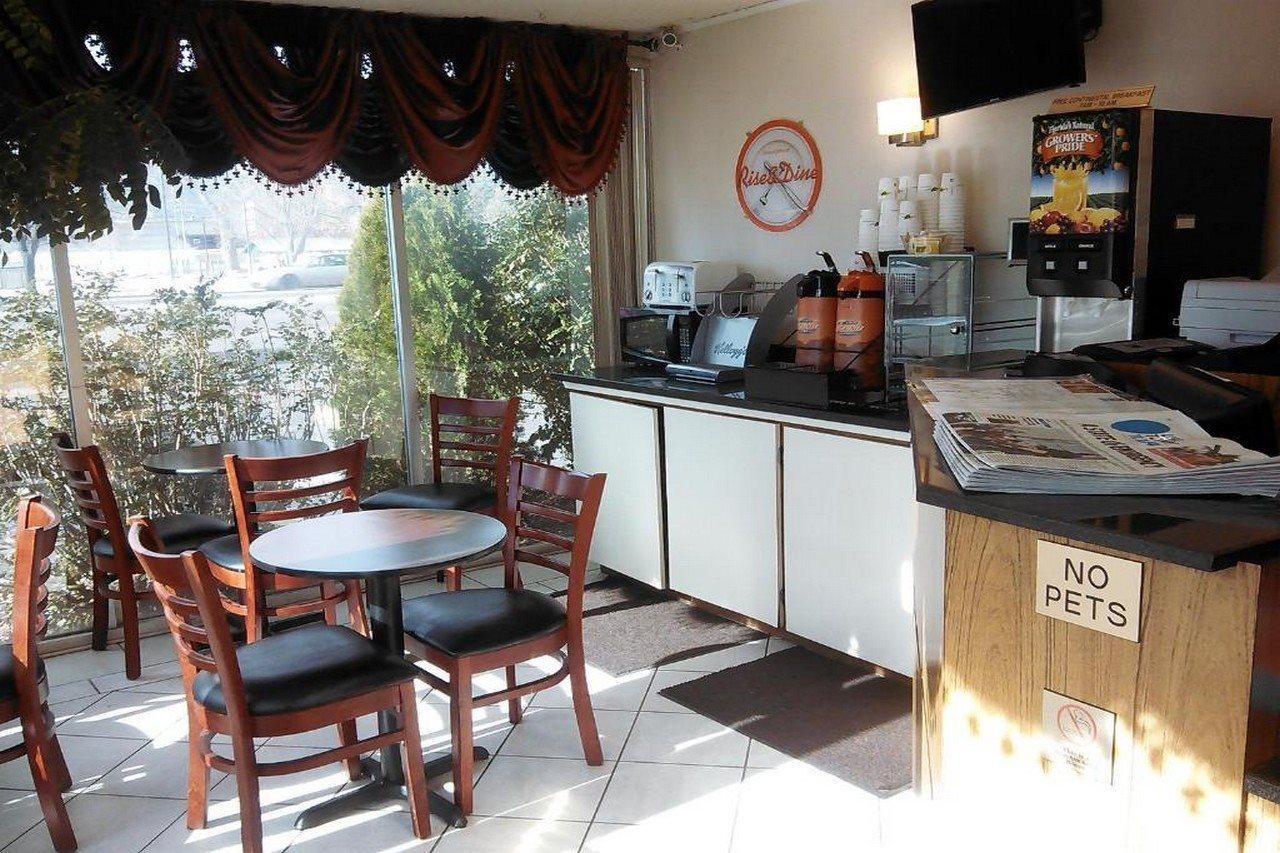 Howard Johnson By Wyndham קולורדו ספרינגס מראה חיצוני תמונה
